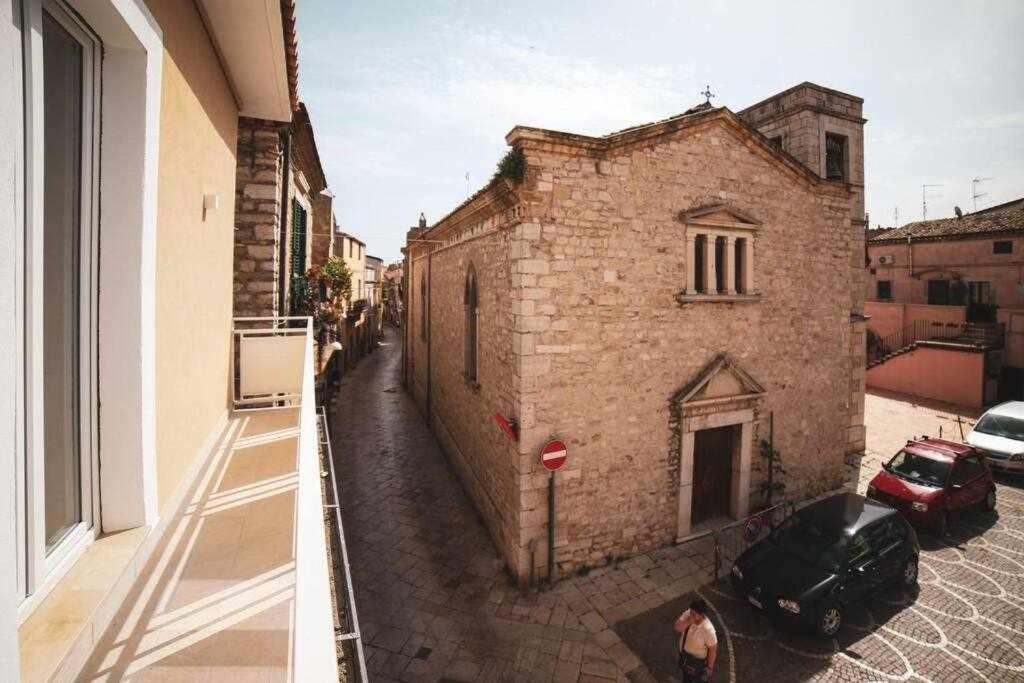 Le Dimore Degli Artisti Vico Mercatello فينوسا المظهر الخارجي الصورة